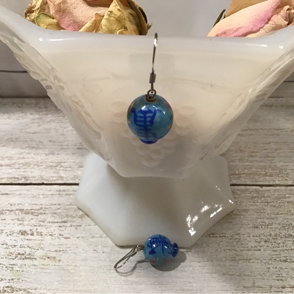 Asian Earrings - Picture 3 of 5